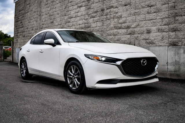 2019 Mazda Mazda3 GX • HEATED SEATS • REAR CAM • CP/AA in Cars & Trucks in Cornwall