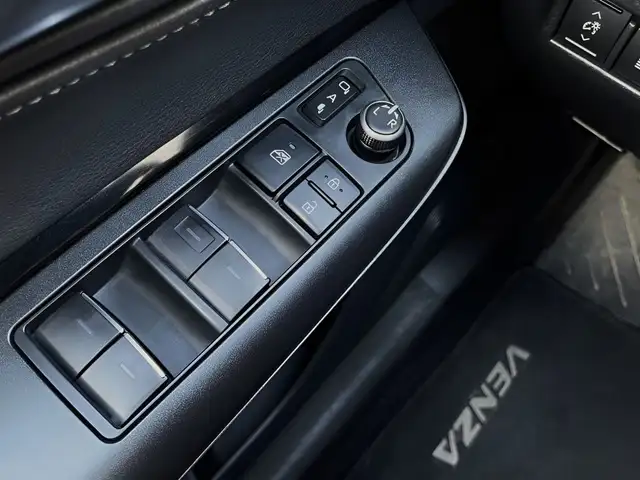 2024 Toyota Venza LE Hybrid AWD in Cars & Trucks in Edmonton - Image 13