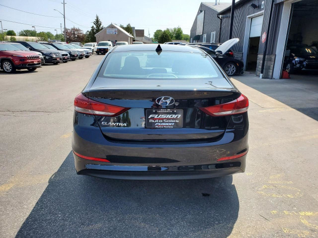  2018 Hyundai Elantra GL MANUAL-BACK UP CAMERA-BLUETOOTH-HEATED  in Cars & Trucks in Leamington - Image 4