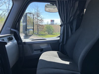 Ryder Stock ID: 299312 Transmission Type/Speed: Auto 12 Engine: DIESEL DD15 GHG'17 400/1625 Horse Po... (image 8)