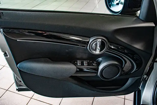 2024 MINI 5 Door COOPER TOIT OUVRANT NAVIGATION CAM CUIR AUCUN D in Cars & Trucks in City of Montréal - Image 21