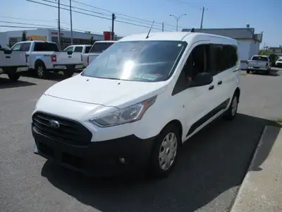 ford transit connect passagers XLT vitre moteur 2.0l financement maison 2015 2016 2017 2018 2019 202...