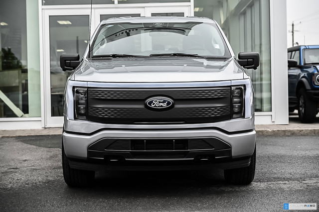 2024 Ford F-150 Lightning 4x4 SuperCrew XLT - 145 WB TAUX D'INTE in Cars & Trucks in Longueuil / South Shore - Image 2