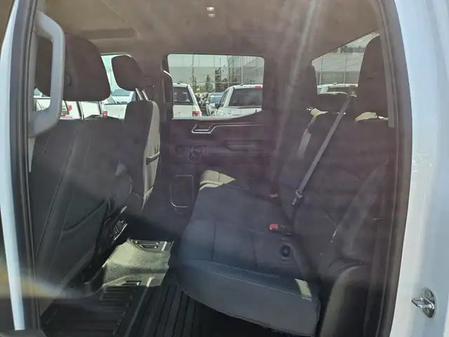2024 Chevrolet Silverado 1500 4WD Crew Cab 157" LT, 2.7L 4Cylind in Cars & Trucks in St. Albert - Image 15