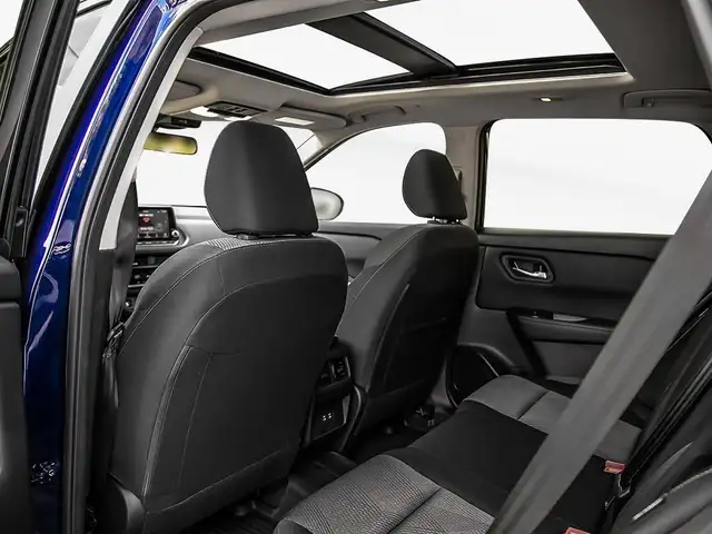2025 Nissan Rogue SV MOONROOF in Cars & Trucks in Oshawa / Durham Region - Image 22