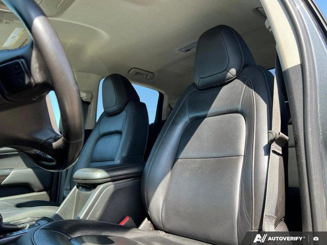 2016 GMC Canyon SLT 4WD Crew Cab | Heated Seats in Cars & Trucks in Strathcona County - Image 2