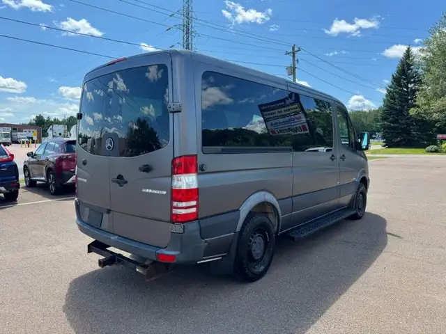 2016 Mercedes-Benz Sprinter Passenger Vans in Cars & Trucks in Moncton - Image 6