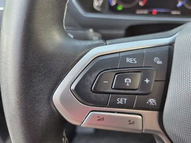 2022 Volkswagen Tiguan Comfortline in Cars & Trucks in Calgary - Image 21