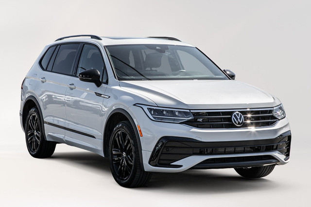 2022 Volkswagen Tiguan Comfortline R-Line Black Edition CLEAN CA in Cars & Trucks in Longueuil / South Shore - Image 4