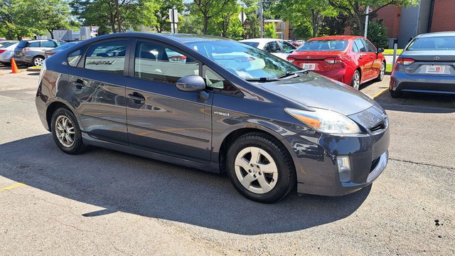2010 Voitures Toyota Prius in Cars & Trucks in Longueuil / South Shore - Image 2