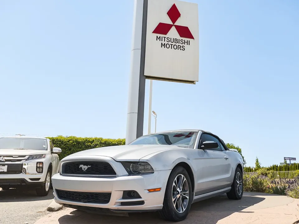 2014 Ford Mustang PREMIUM | V6 | CONV | CRUISE | HTD SEATS