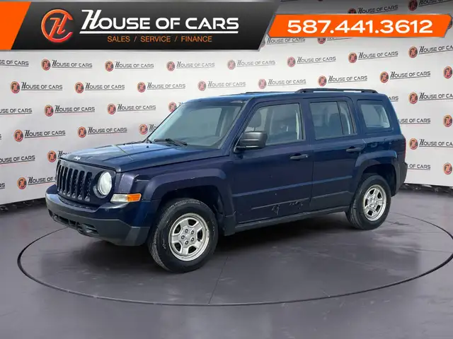 2012 Jeep Patriot 4WD 4dr Sport in Cars & Trucks in Calgary - Image 2