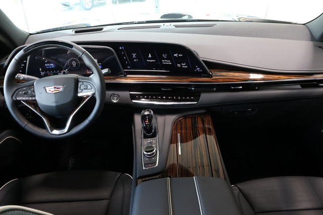 2024 Cadillac Escalade Premium Luxury in Cars & Trucks in City of Montréal - Image 3