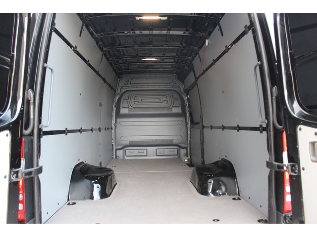 2018 Mercedes-Benz Sprinter Cargo Van 3500XD - \"DUALLYS - 3.0L  in Cars & Trucks in City of Toronto - Image 2
