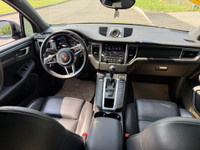 Take a look at this Porsche Macan SUV!! Features include: all wheel drive, panoramic sunroof, Bose a... (image 9)