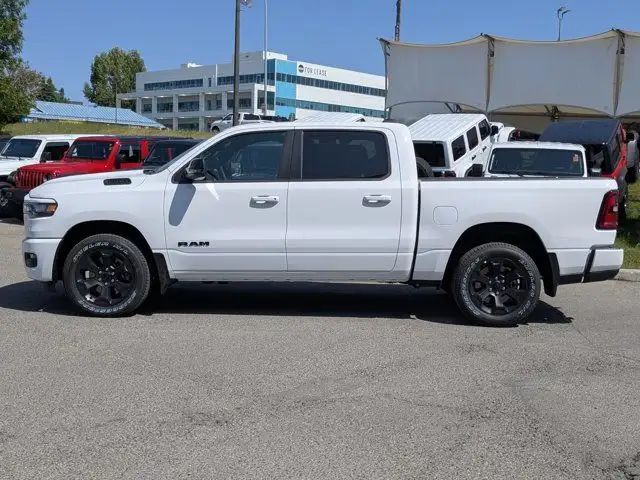 2025 Ram 1500 Sport - 3.92 Rear Axle - Anti Spin Rear Diff dans Autos et camions dans Calgary - Image 5