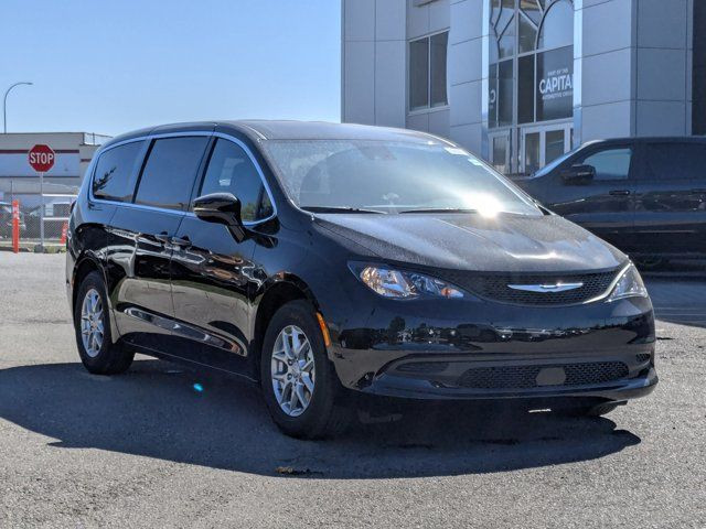 2026 Chrysler Grand Caravan SXT - Stow N Go - Power Sliding in Cars & Trucks in Calgary - Image 2