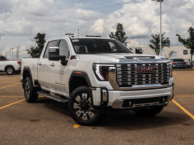2025 GMC Sierra 3500HD Denali in Cars & Trucks in Strathcona County - Image 2