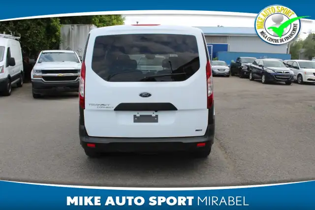 2019 Ford Transit Connect Wagon XL avec 2 portes coulissantes et in Cars & Trucks in Laval / North Shore - Image 5