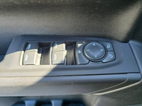 2022 GMC Sierra 1500 Limited Pro Crew Cab 4WD with the 5.3L and only 71,000kms. Clean history with n... (image 9)