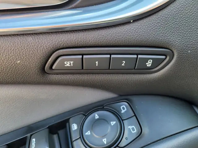 2019 Buick Enclave Premium dans Autos et camions dans Peterborough - Image 19