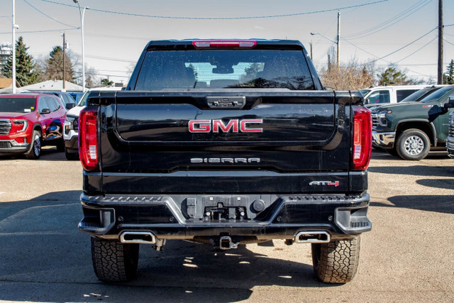 2023 GMC Sierra Short BOX Crew CAB 1500 4WD AT4 * GM CERTIFIED * in Cars & Trucks in Edmonton - Image 4