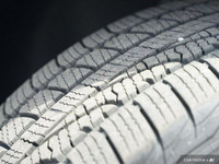 Odometer is 10322 kilometers below market average! White 2021 Volkswagen Jetta Highline FWD 8-Speed... (image 6)