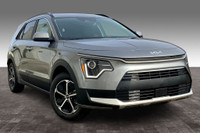Sunroof, Wireless Phone Charger, Uvo, Push Button Start, Blind Spot Detection, Satellite Radio, Clot... (image 1)