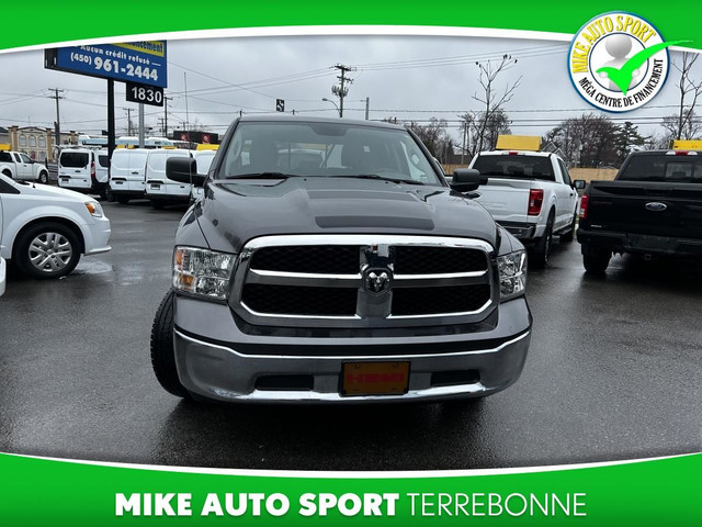 RAM 1500 Cabine quad 4RM, 140,5 po SLT 2017 à vendre in Cars & Trucks in Laval / North Shore - Image 2