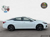 - ONE OWNER - ACCIDENT FREE - HEATED LEATHER SEATS - HEATED STEERING WHEEL - MOONROOF - REMOTE START... (image 6)
