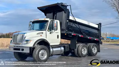 Heavy truck / Camion lourd - # STOCK: C-35251 2007 INTERNATIONAL 7600 BENNE BASCULANTE / CAMION DOMP...