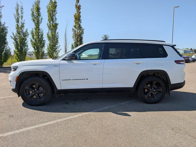 2024 Jeep Grand Cherokee L Altitude | Heated Front Seats in Cars & Trucks in Red Deer - Image 4