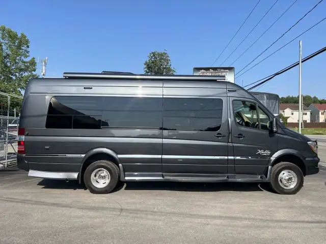 2018 Regency 3500 XALTA LX **SPRINTER MERCEDES DIESEL 4X4** in RVs & Motorhomes in Laval / North Shore - Image 4