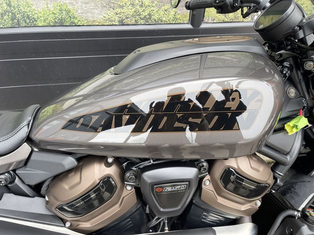 2023 Harley-Davidson Sportster RH1250S - S in Street, Cruisers & Choppers in Calgary - Image 4
