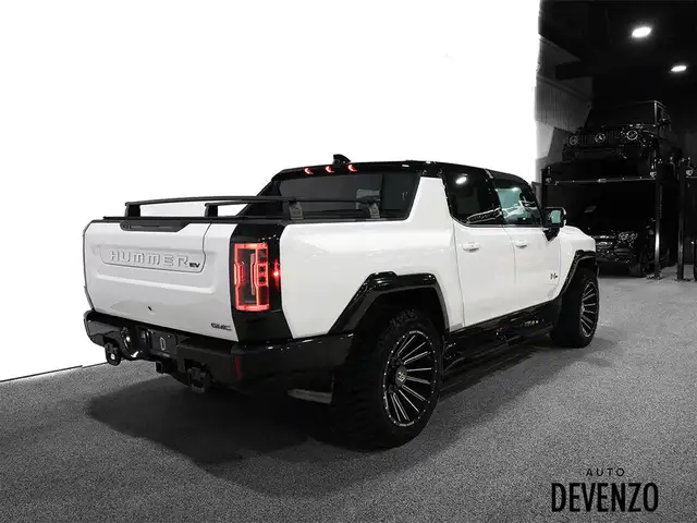 2023 GMC HUMMER EV Pickup e4WD FIRST EDITION Tri-Motors 1000HP in Cars & Trucks in Laval / North Shore - Image 6