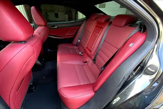 2020 Lexus Is 300 F SPORT 2 in Cars & Trucks in Strathcona County - Image 25