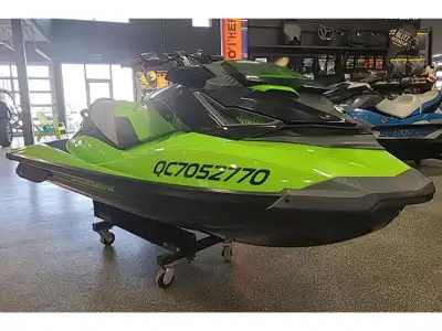 2020 Sea-Doo/BRP RXP-X 300 81.21$/semaine (60 mois @ 9.99% + tx) Inclus tout les frais. Taxes et imm...