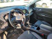 Recent Arrival! 4WD, AppLink/Apple CarPlay and Android Auto, Block heater, Emergency communication s... (image 3)