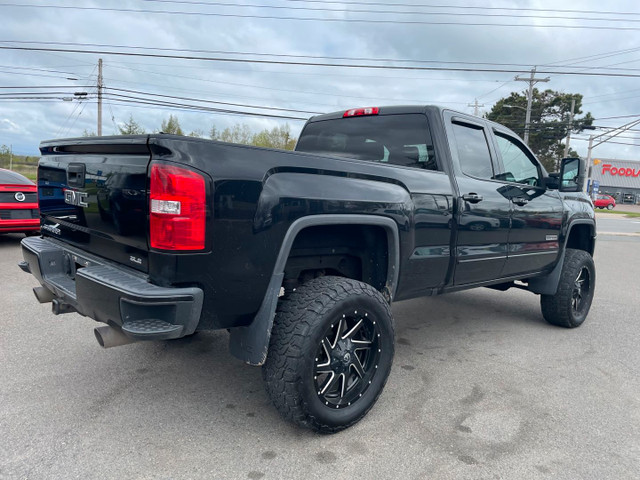 2017 GMC Sierra 1500 SLE ELAVATION / DOUBLE CAB 4WD / APPLE CARP in Cars & Trucks in Truro - Image 3