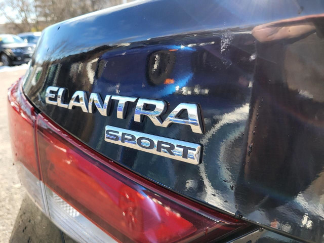  2015 Hyundai Elantra Sport Appearance in Cars & Trucks in Oshawa / Durham Region - Image 4