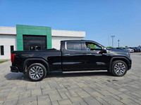2023 GMC Sierra 1500 Denali 4x4 Crew Cab with the 5.3L V8 and 56,527 kms! Clean history with no acci... (image 3)