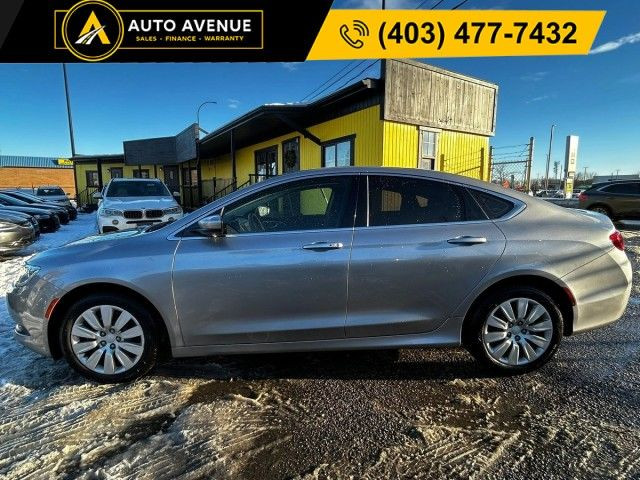 2015 Chrysler 200 LX - TOUCHSCREEN & BLUETOOTH in Cars & Trucks in Calgary - Image 2