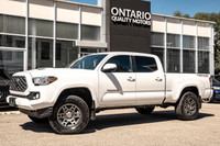 VEHICLE FEATURES: 4WD, FOG LIGHTS, 5 PASSENGER, HARD TOP, ABS, POWER DRIVER SEAT, ADJUSTABLE STEERIN... (image 1)