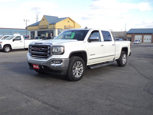 2018 GMC Sierra 1500 SLT CrewCab 4x4 6.2L8cyl LeatherHeatedNav 6 in Cars & Trucks in Brantford - Image 2