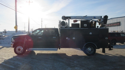 2012 DODGE RAM 5500 CREW CAB LARAMIE SERVICE TRUCK WITH CRANE