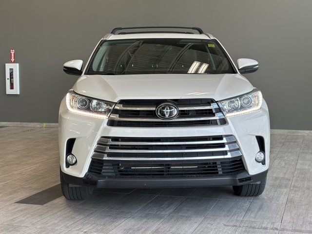 2018 Toyota Highlander XLE | Leather Seats | 7 Passenger | in Cars & Trucks in Edmonton - Image 3