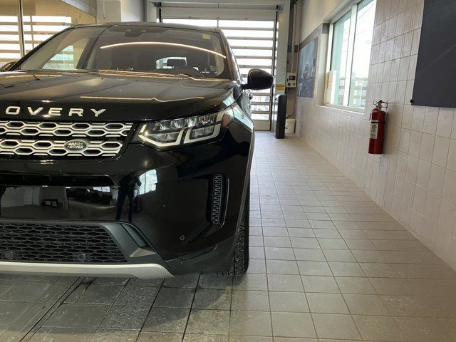  2020 Land Rover Discovery Sport in Cars & Trucks in City of Halifax - Image 3