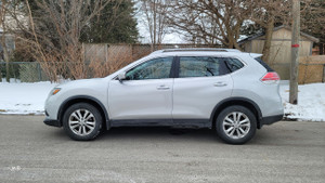 2014 Nissan Rogue S Bluetooth, Reverse Camera, Clean Carfax,Certified