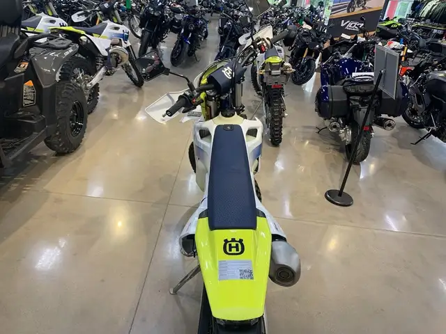 2024 Husqvarna FE 501 S FE501 S DUAL PURPOSE WITH BIG POWER! in Street, Cruisers & Choppers in Guelph - Image 10