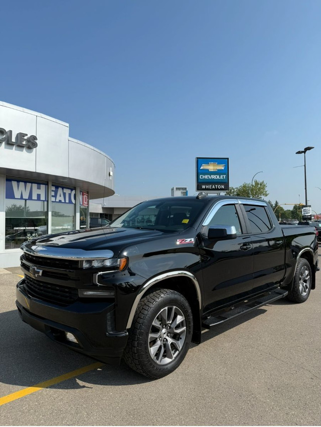 2021 Chevrolet Silverado 1500 RST RST Z71 4X4 *HEATED STEERING W in Cars & Trucks in Regina